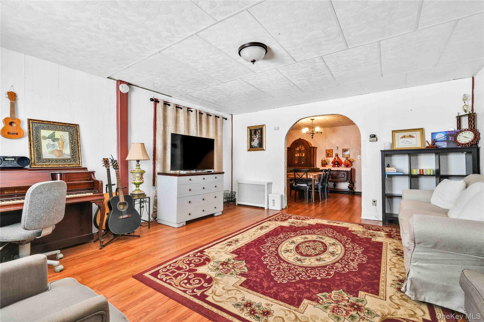 #6 photo, 8060 162nd Street, Jamaica , NY 11432