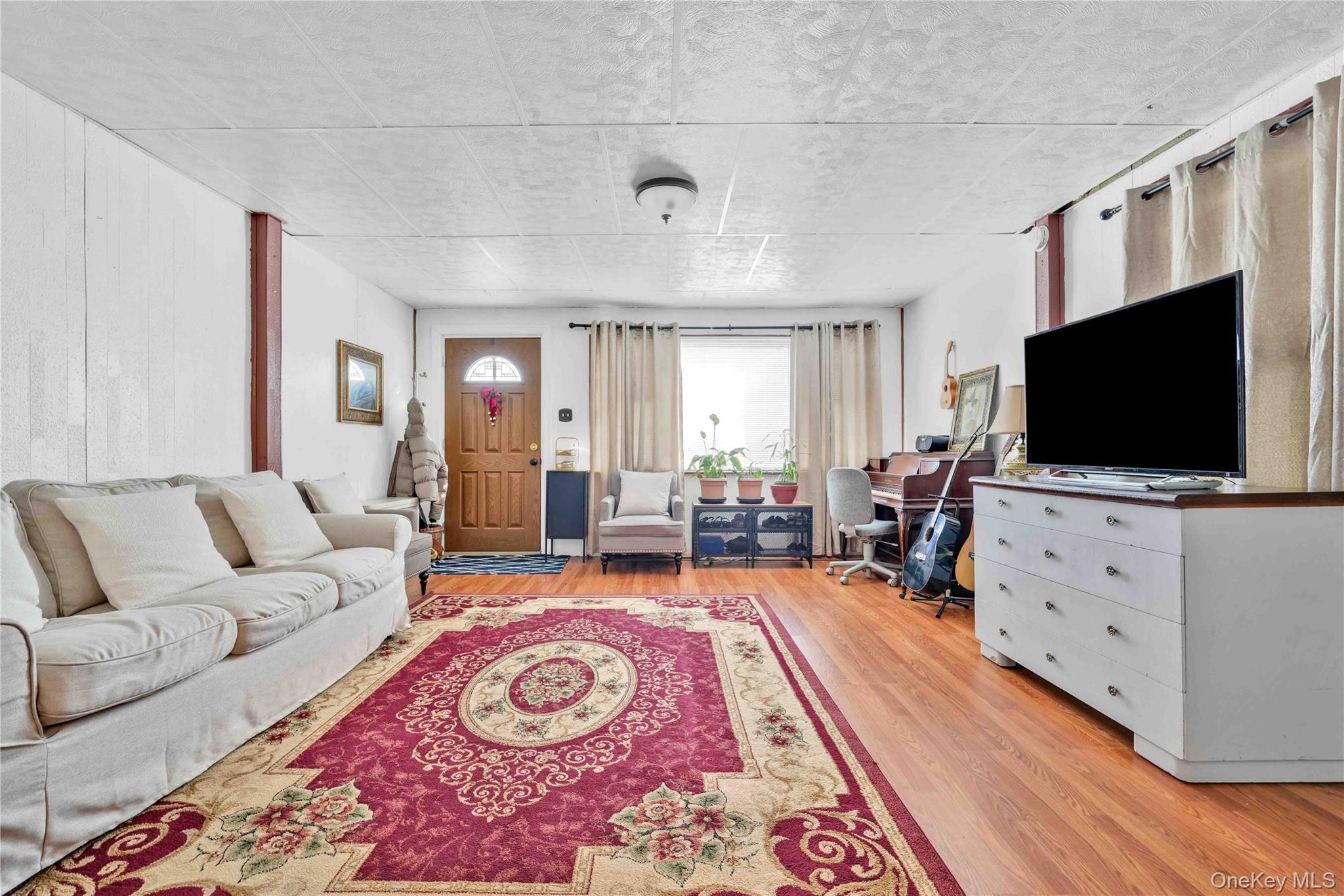 #7 photo, 8060 162nd Street, Jamaica , NY 11432