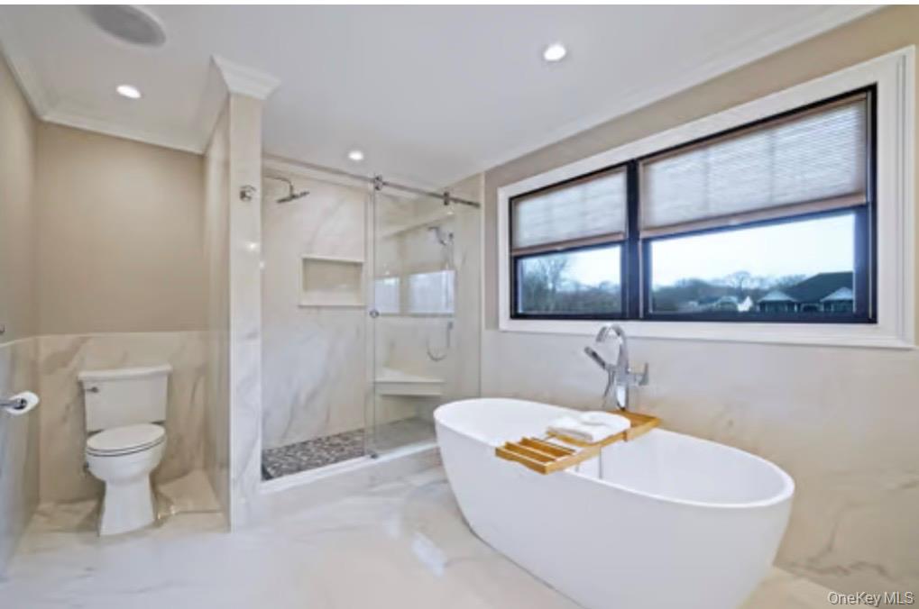 #13 photo, 665 Mount Sinai Coram Road, Mount Sinai , NY 11766