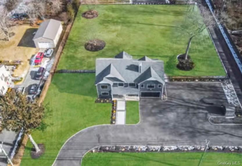 #4 photo, 665 Mount Sinai Coram Road, Mount Sinai , NY 11766