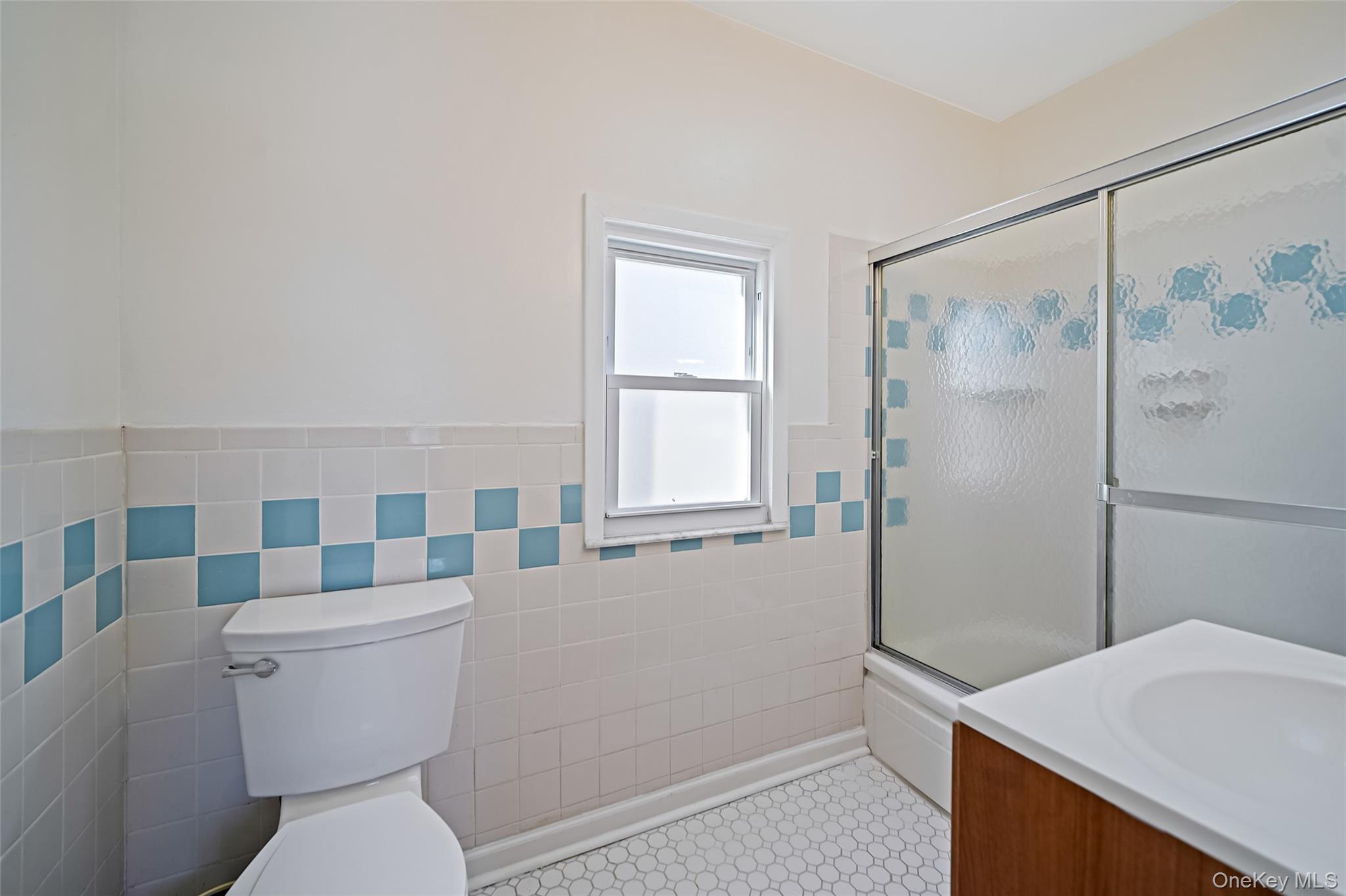#20 photo, 59 Richard Avenue, Islip Terrace , NY 11752