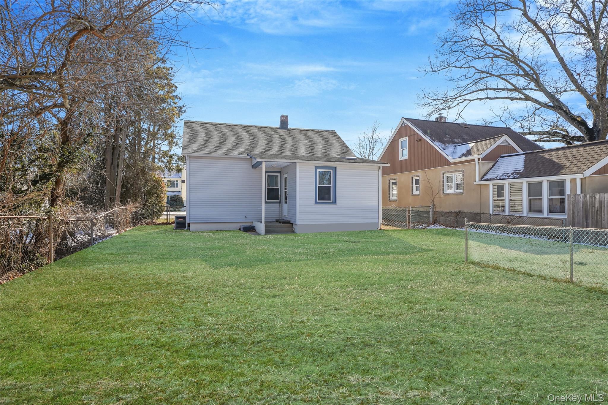 #4 photo, 59 Richard Avenue, Islip Terrace , NY 11752