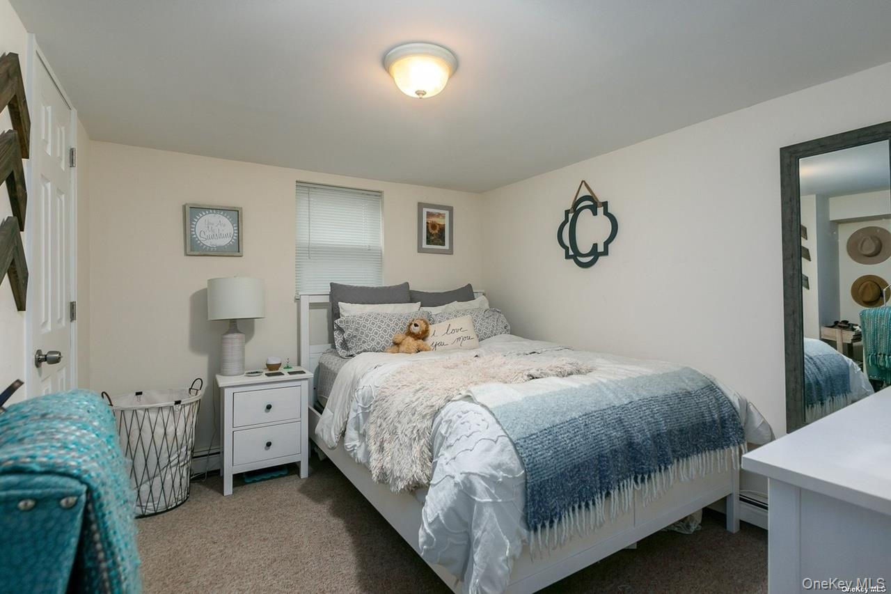 #16 photo, 250 N Rutherford Avenue, Massapequa , NY 11758