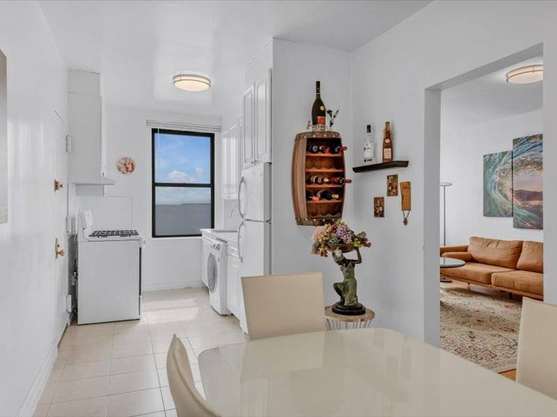 #10 photo, 3145 Brighton 4th St, #418, Brighton Beach , NY 11235