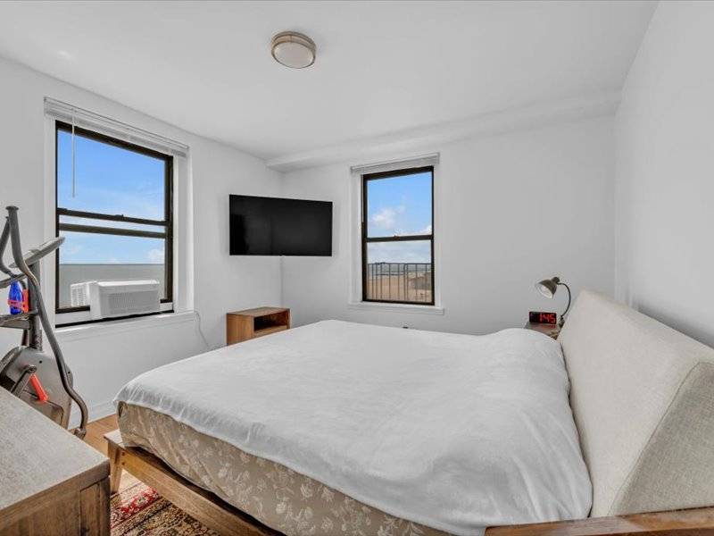 #14 photo, 3145 Brighton 4th St, #418, Brighton Beach , NY 11235