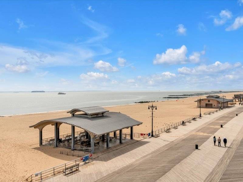 #18 photo, 3145 Brighton 4th St, #418, Brighton Beach , NY 11235