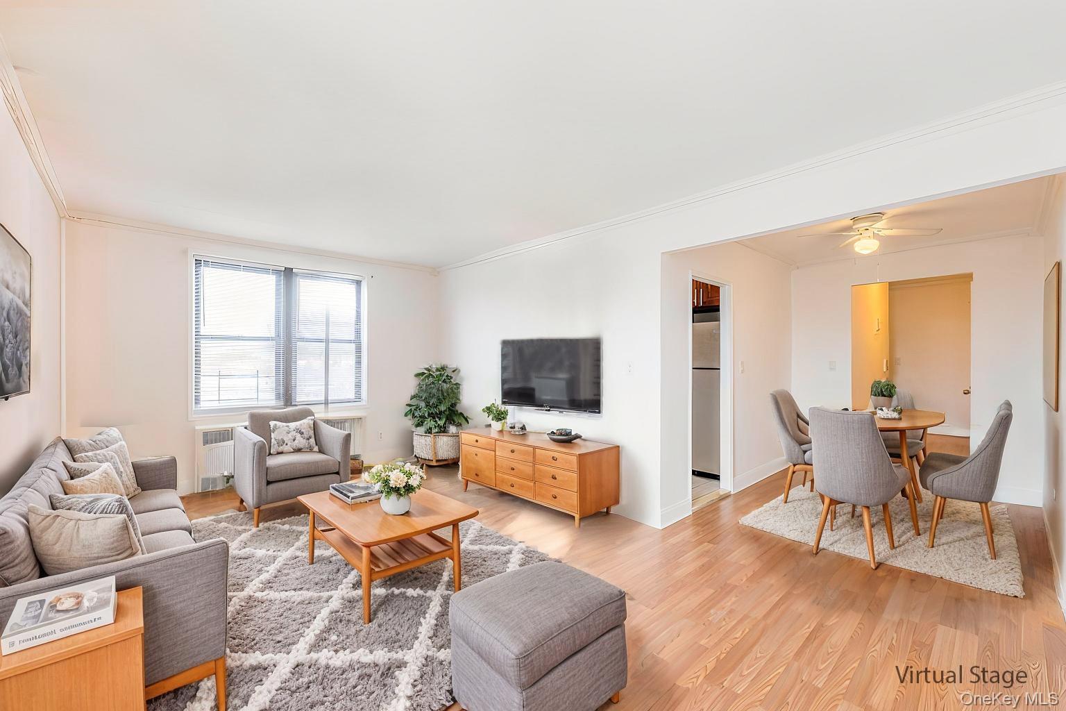 #1 photo, 150-15 72nd Rd, קווינס Kew Garden Hills , NY 11367