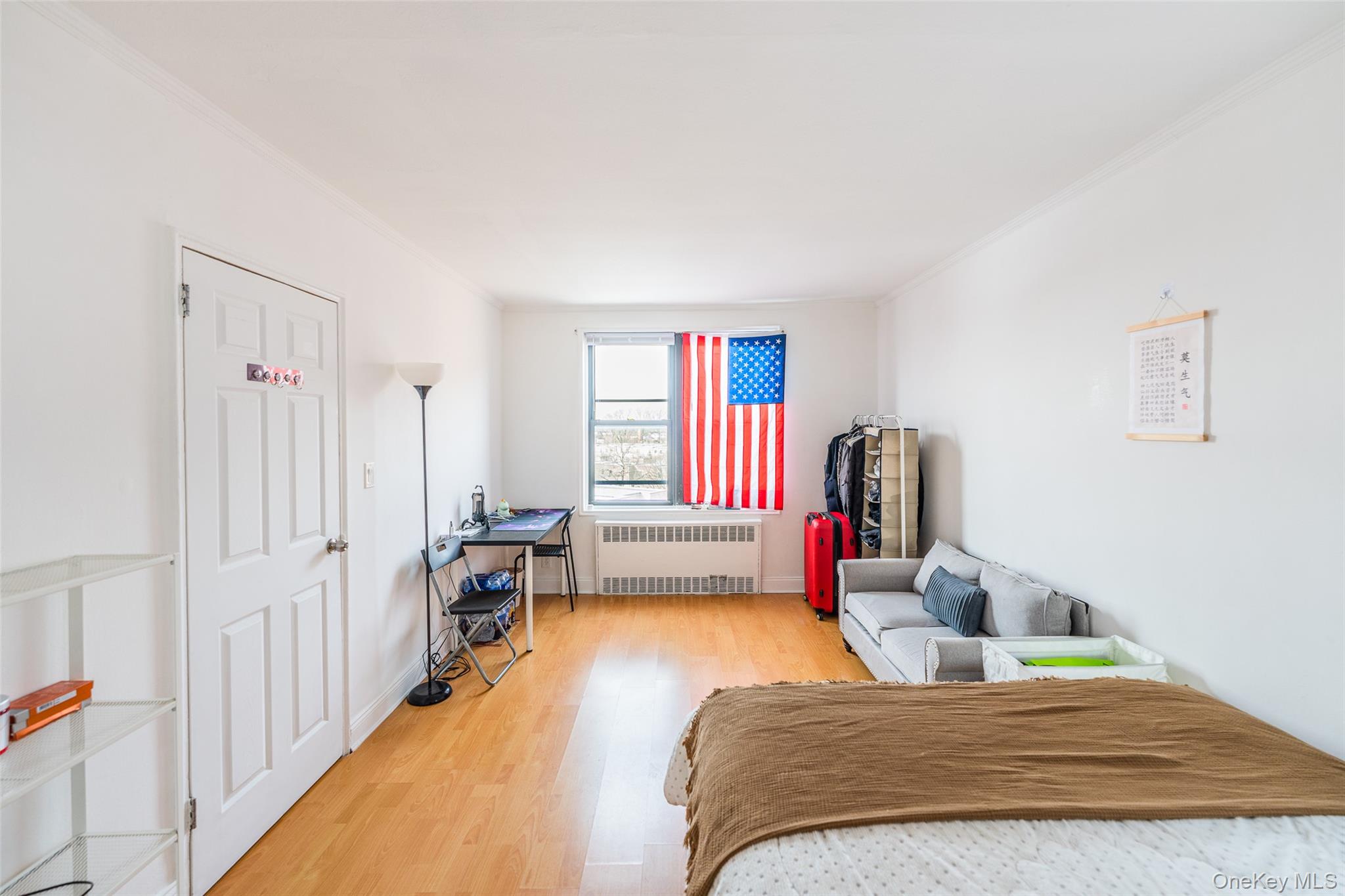 #11 photo, 150-15 72nd Rd, קווינס Kew Garden Hills , NY 11367