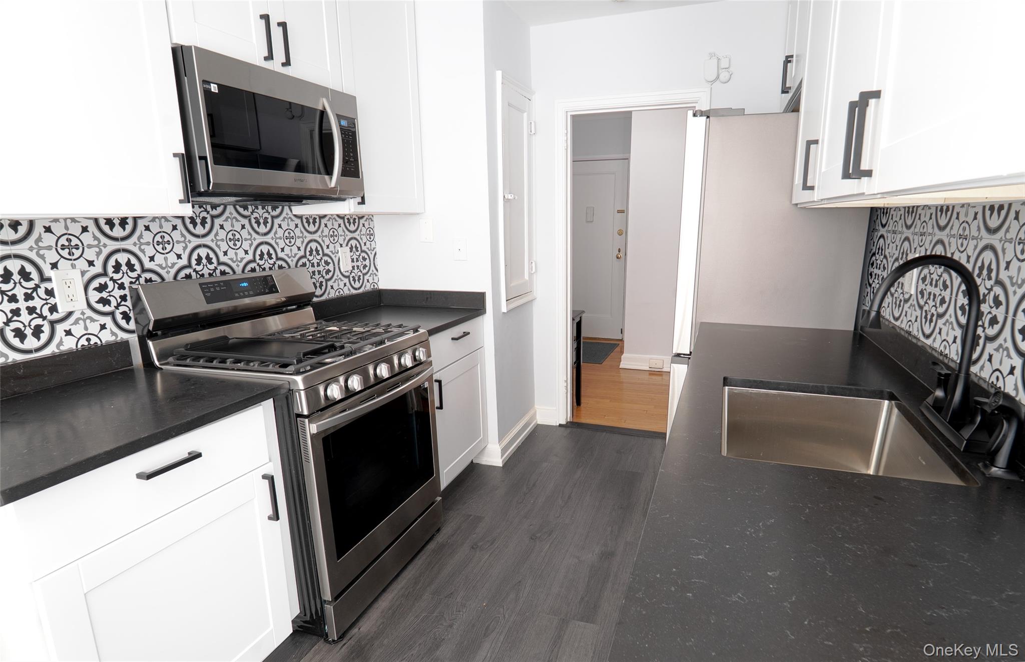 #8 photo, 240 Alpine Place, Tuckahoe , NY 10707