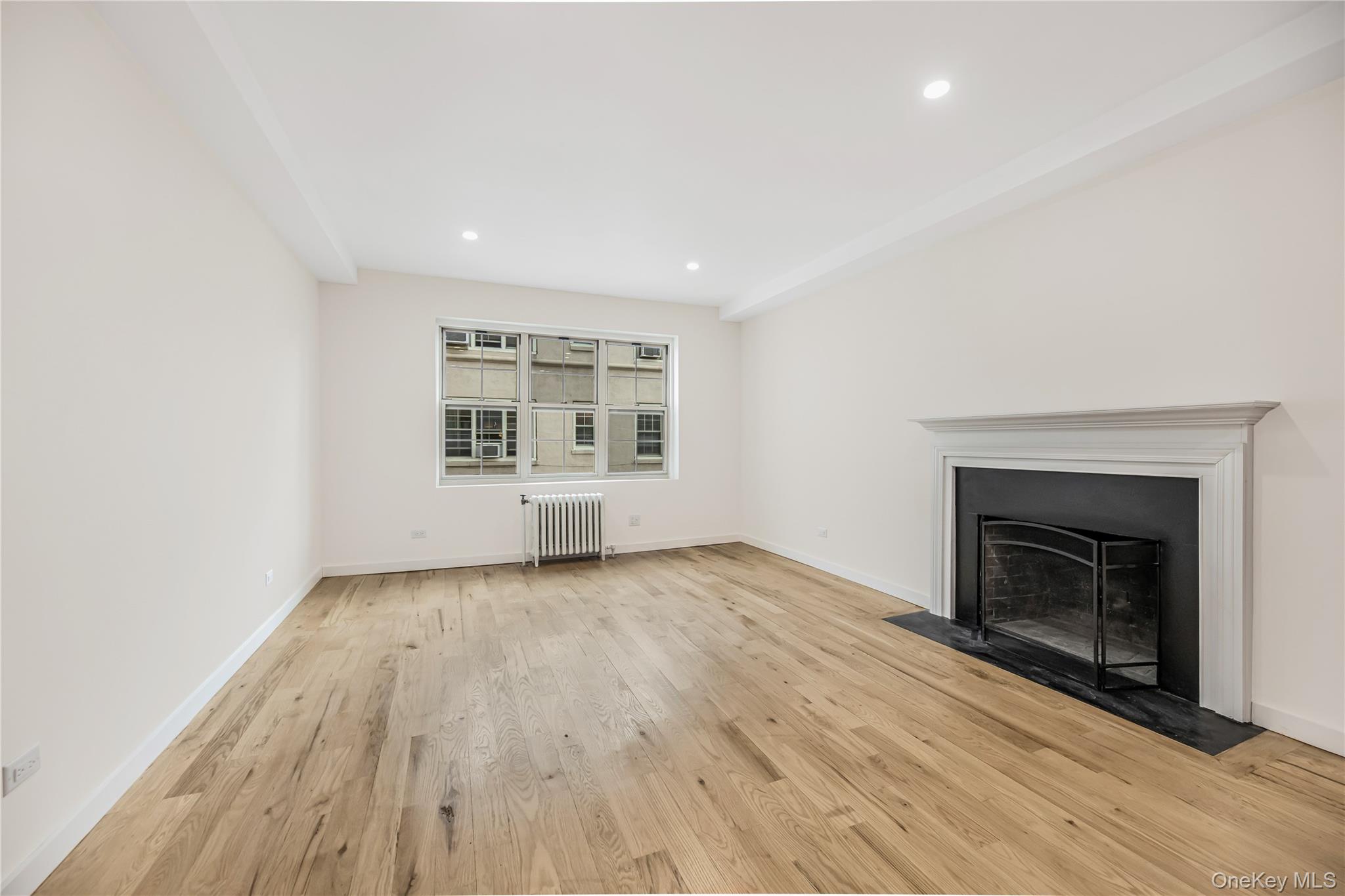 #12 photo, 4 Park Lane Mount Vernon Avenue, Mount Vernon , NY 10552