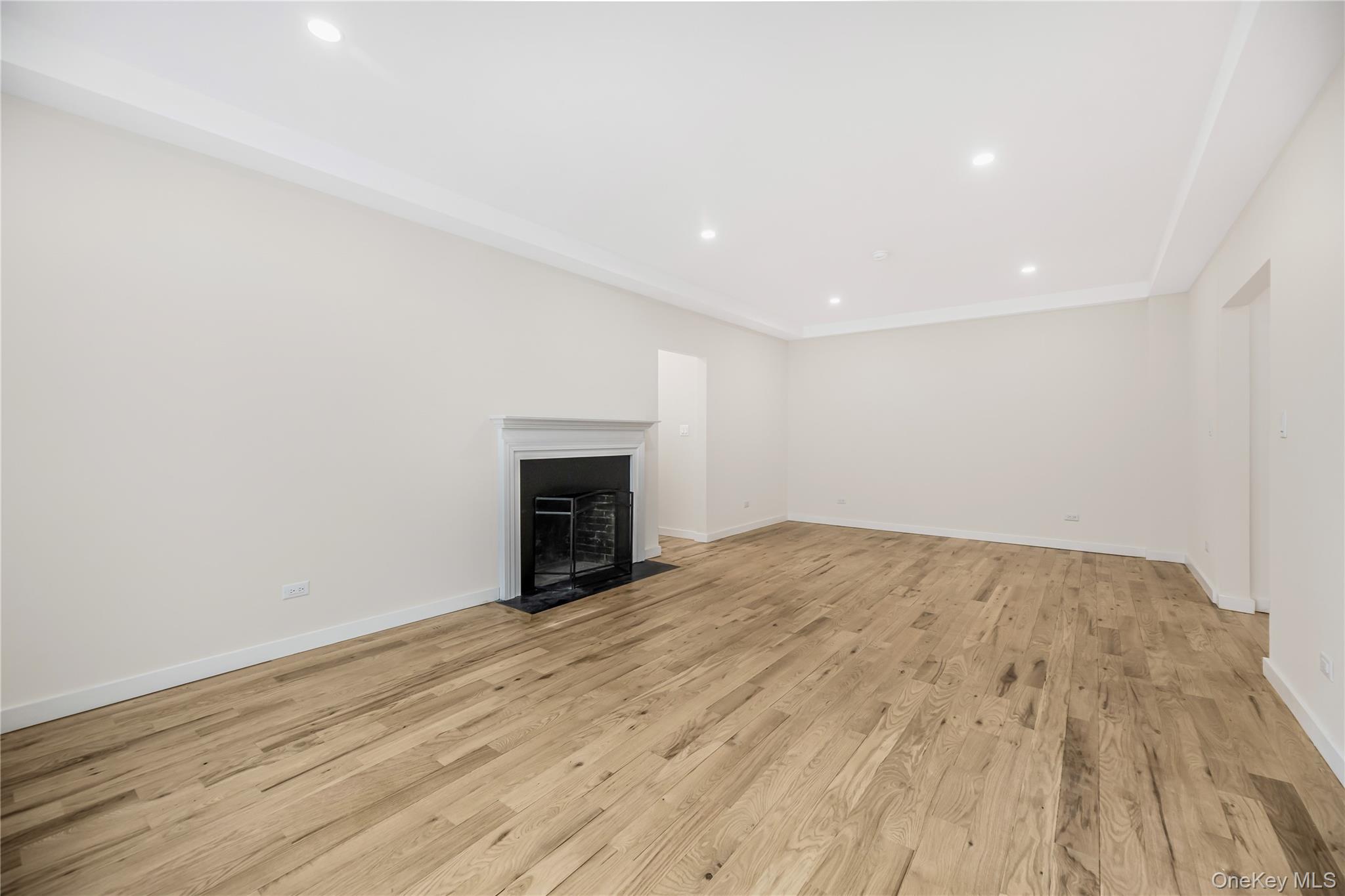 #13 photo, 4 Park Lane Mount Vernon Avenue, Mount Vernon , NY 10552