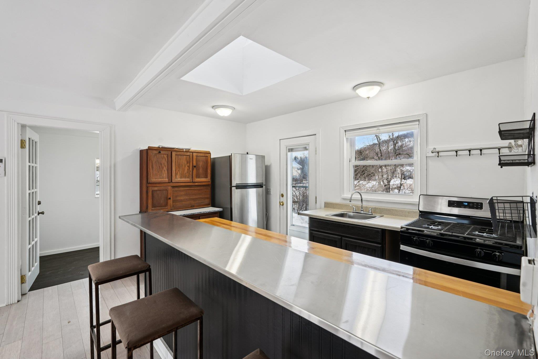 #10 photo, 4 Fairview Drive, Tomkins Cove , NY 10986