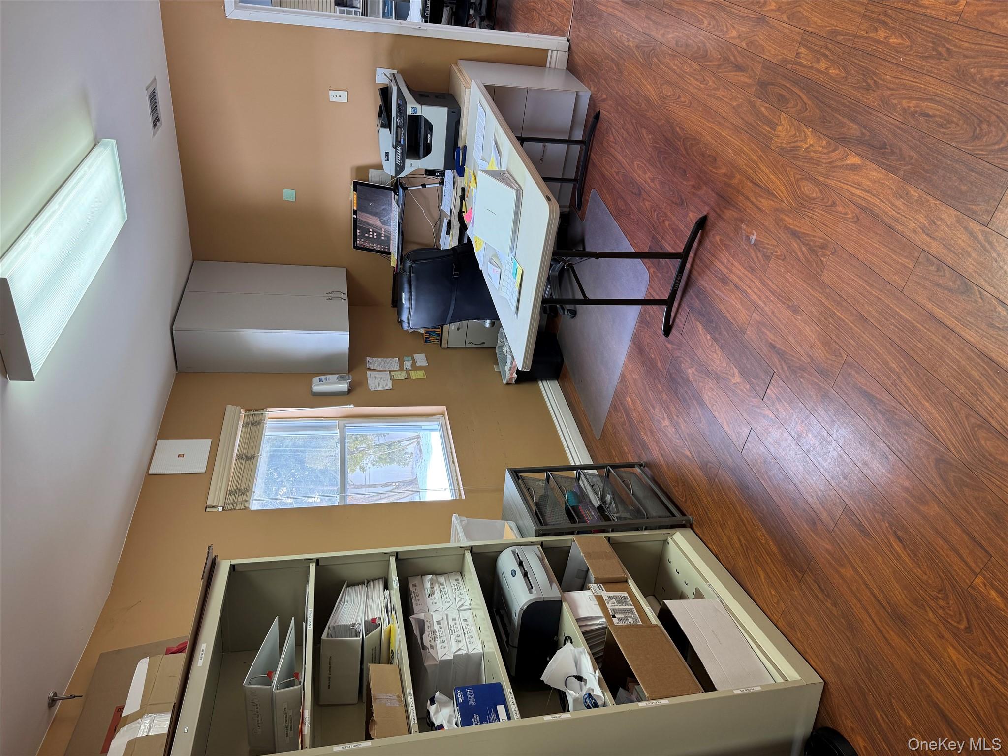 #12 photo, 1 Arrowood Lane Lane, सफ़ोक काउंटी Melville , NY 11747