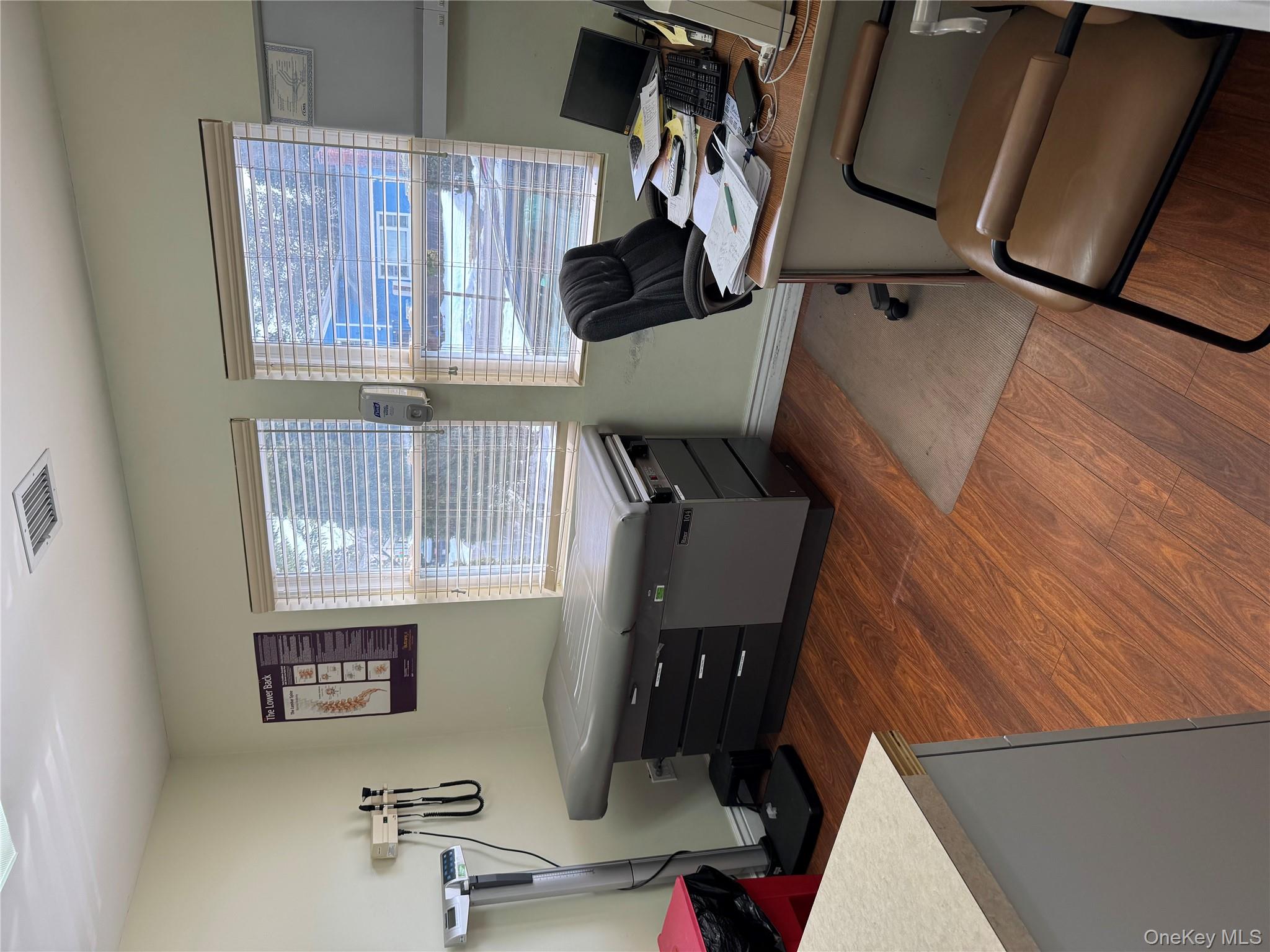 #14 photo, 1 Arrowood Lane Lane, सफ़ोक काउंटी Melville , NY 11747