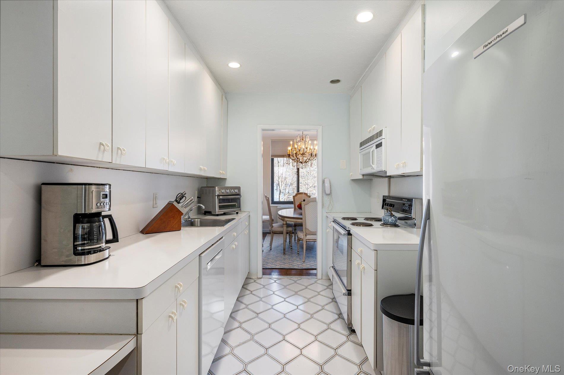 #3 photo, 20 Gilchrest Road, Great Neck , NY 11021