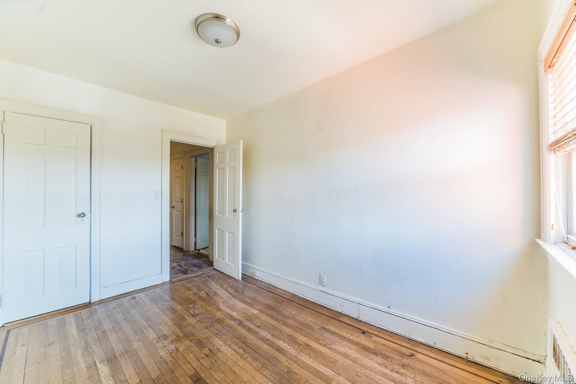 #17 photo, 178-38 Leslie Rd, Jamaica , NY 11434