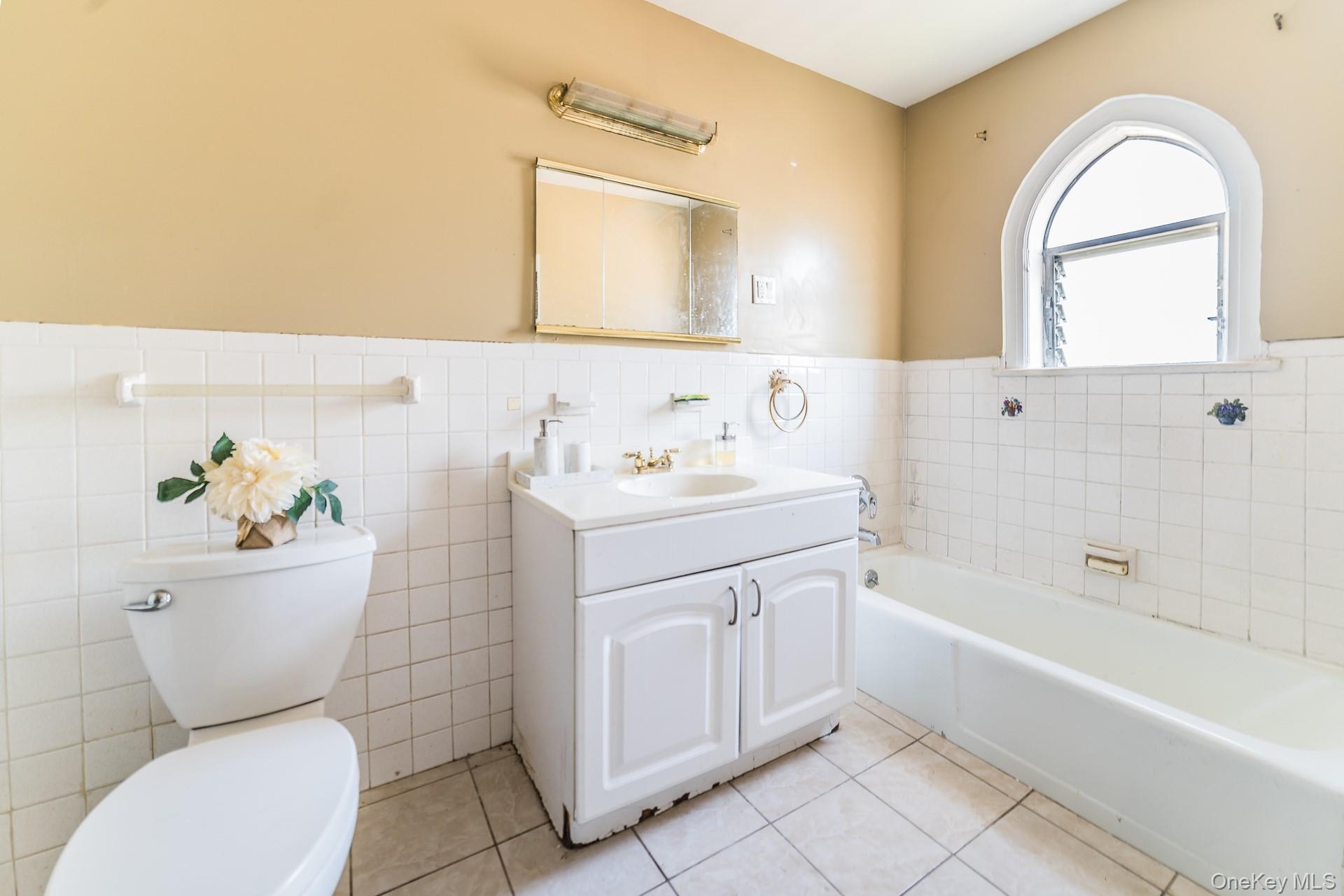 #19 photo, 178-38 Leslie Rd, Jamaica , NY 11434