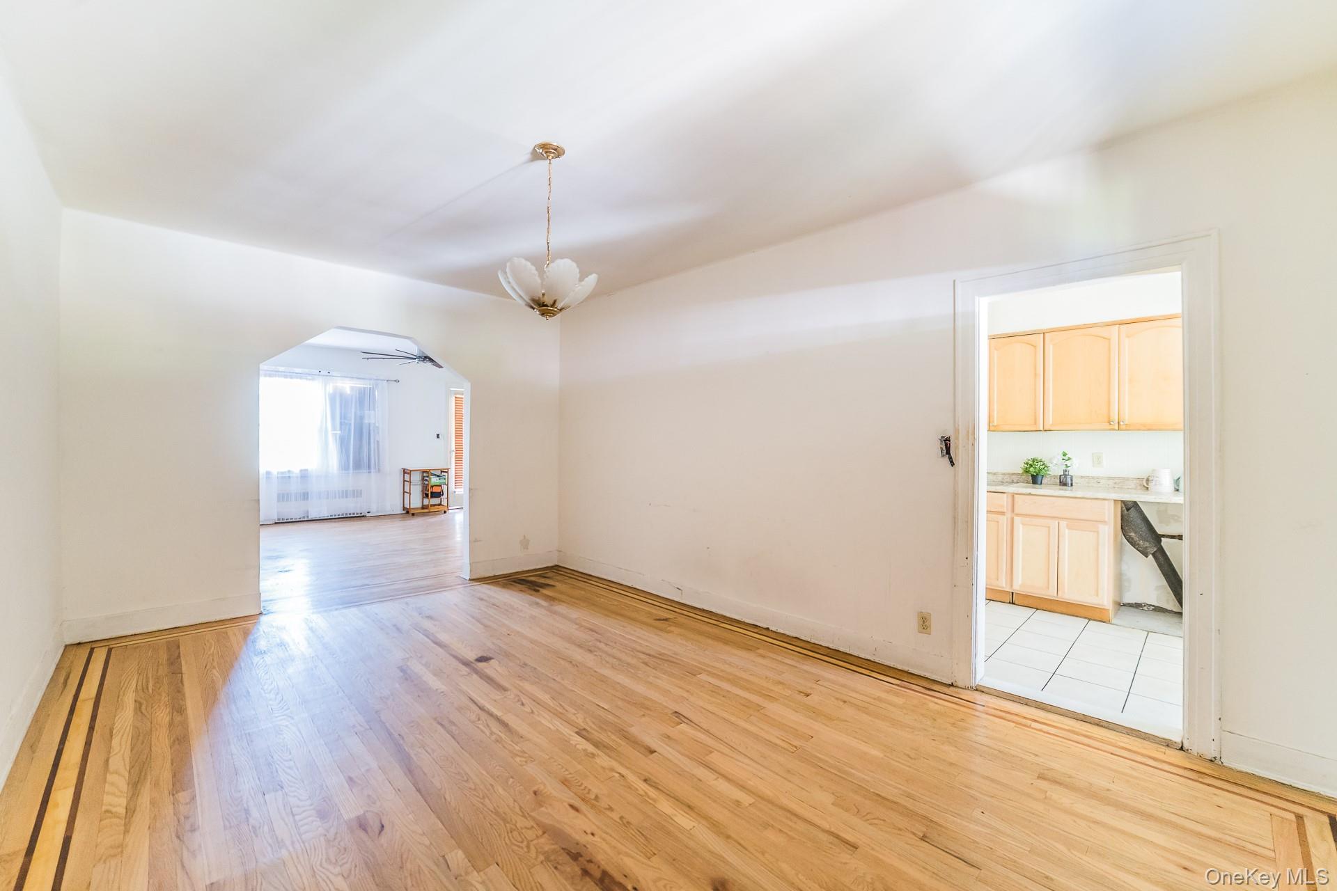 #6 photo, 178-38 Leslie Rd, Jamaica , NY 11434