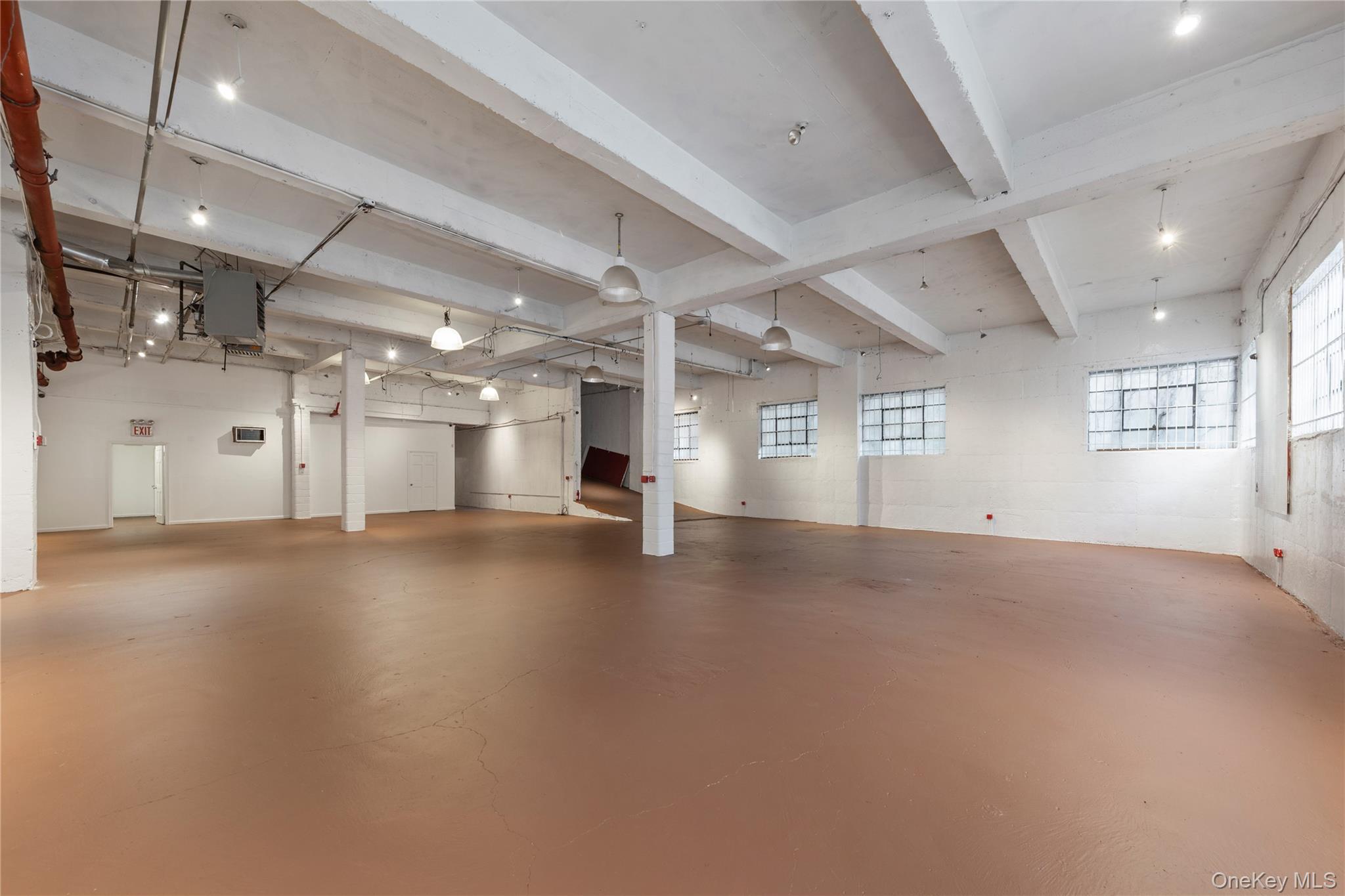 #4 photo, 3906 Crescent Street, Long Island City , NY 11101