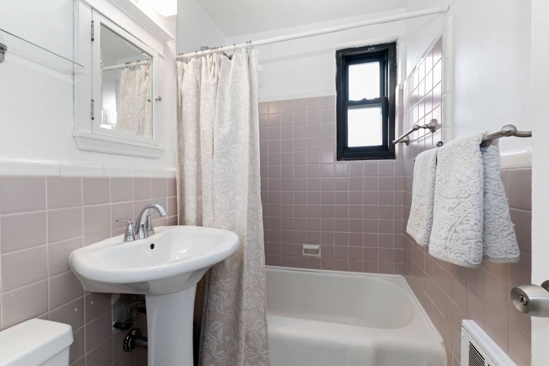 #11 photo, 56-08 244th Street, #F-8 Upper, Douglaston , NY 11362