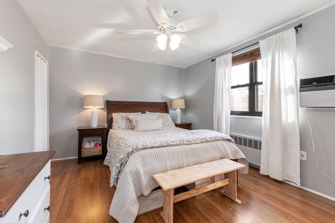 #7 photo, 56-08 244th Street, #F-8 Upper, Douglaston , NY 11362