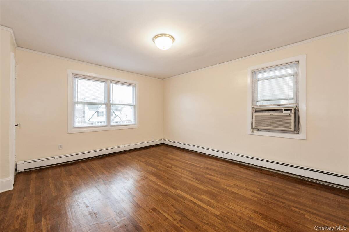 #13 photo, 166-23 24th Avenue, Whitestone , NY 11357