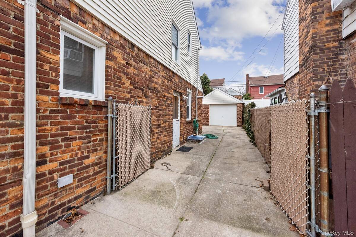 #21 photo, 166-23 24th Avenue, Whitestone , NY 11357