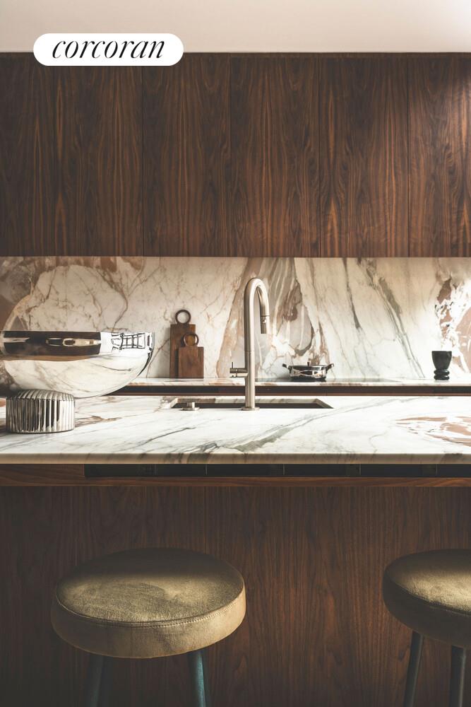 #4 photo, 172 N 6TH Street, Williamsburg , NY 11211