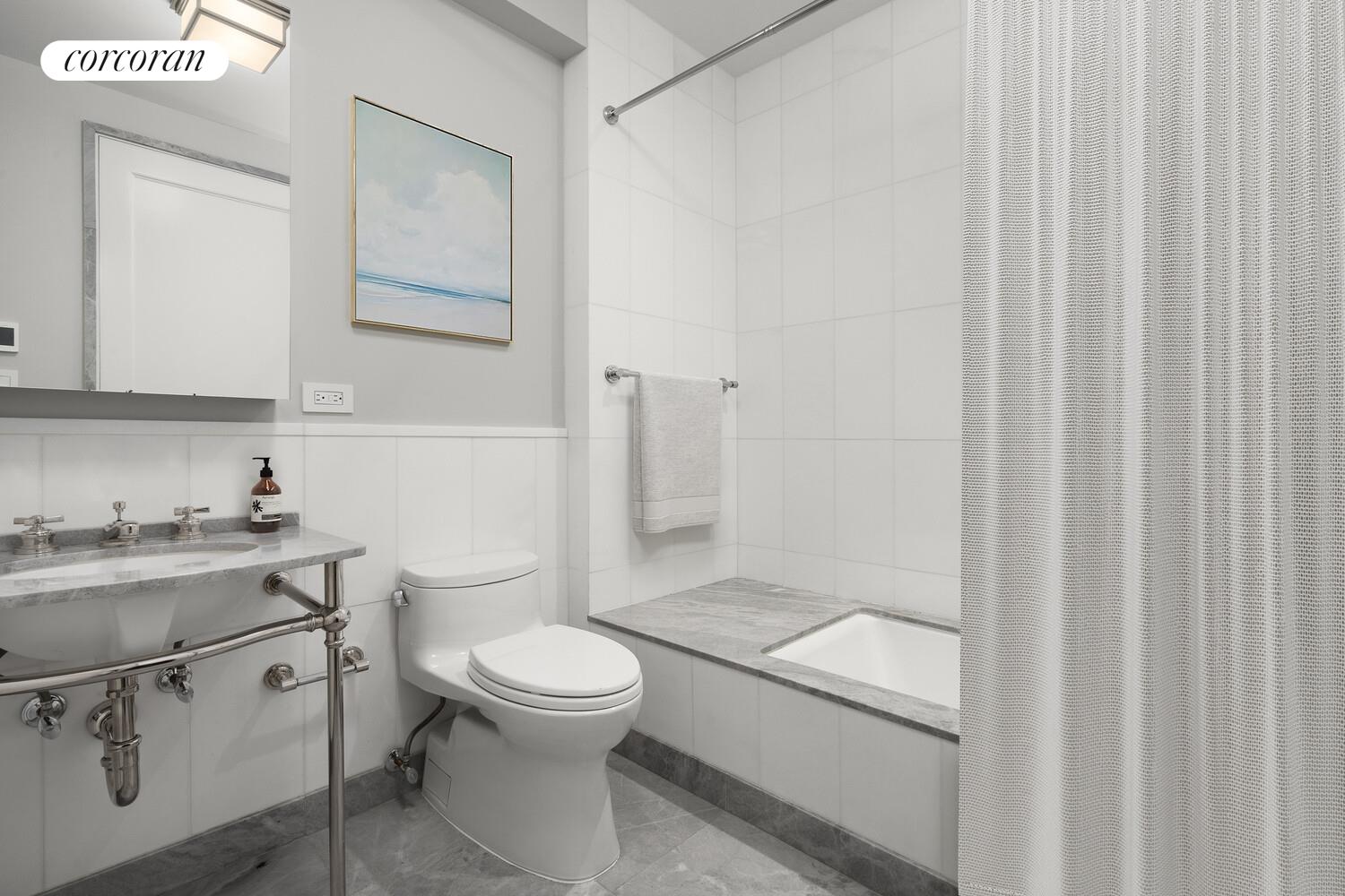 #11 photo, 40 E 72ND Street, Lenox Hill , NY 10021