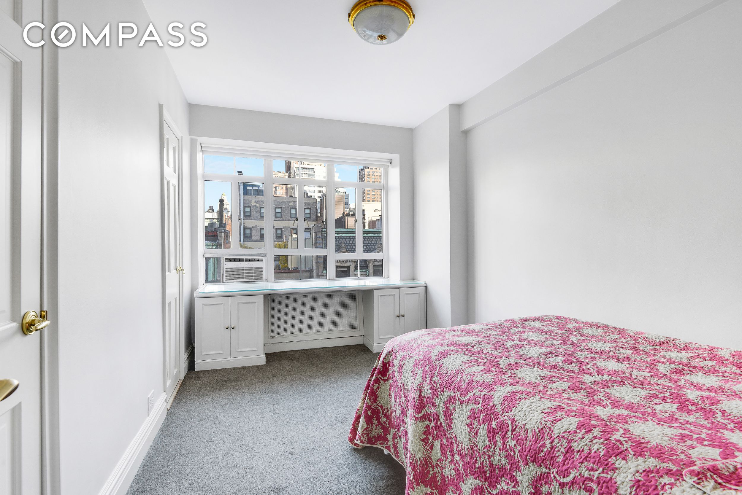 #13 photo, 44 E 67th Street, Lenox Hill , NY 10065