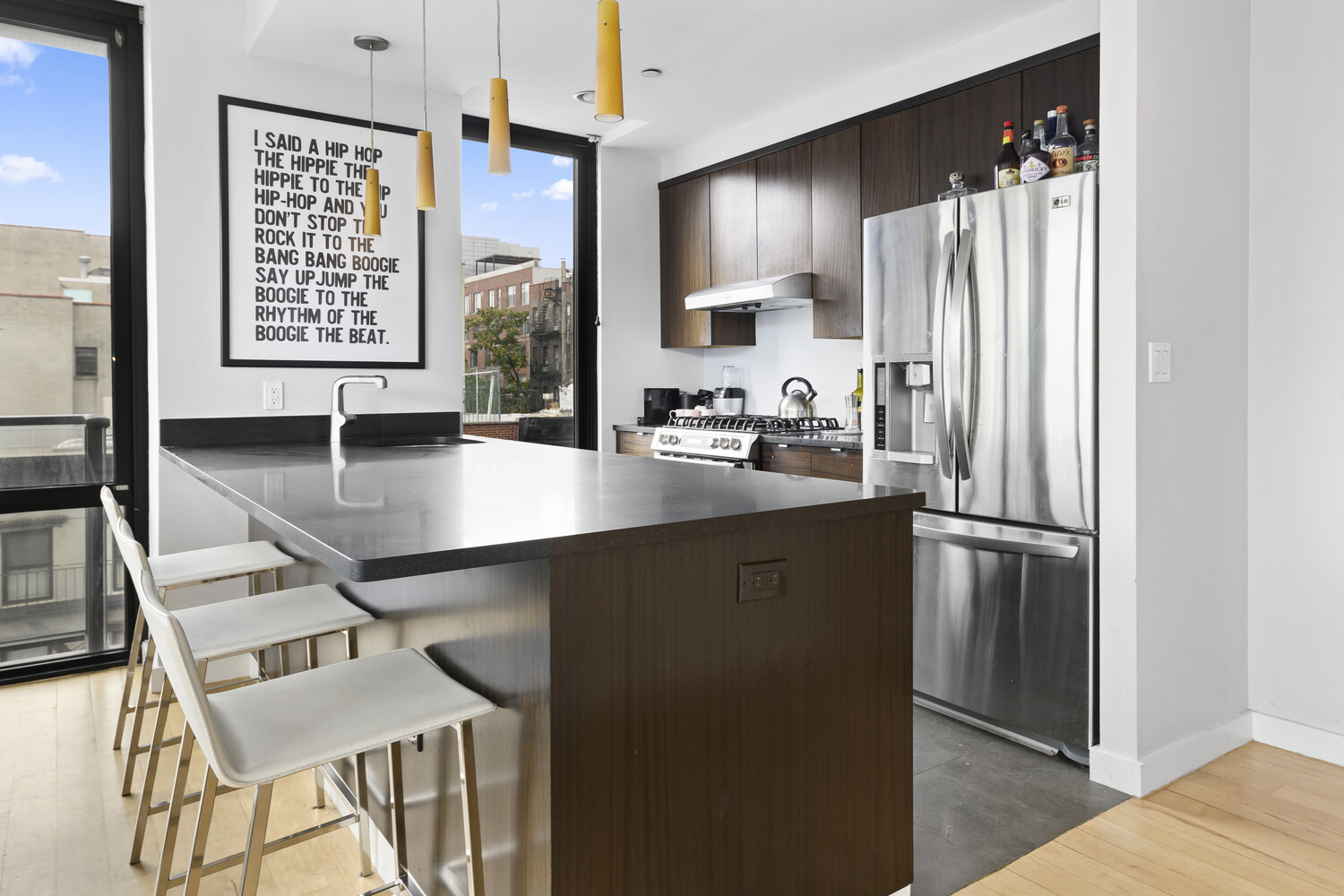 #4 photo, 215 Ave B, East Village , NY 10009