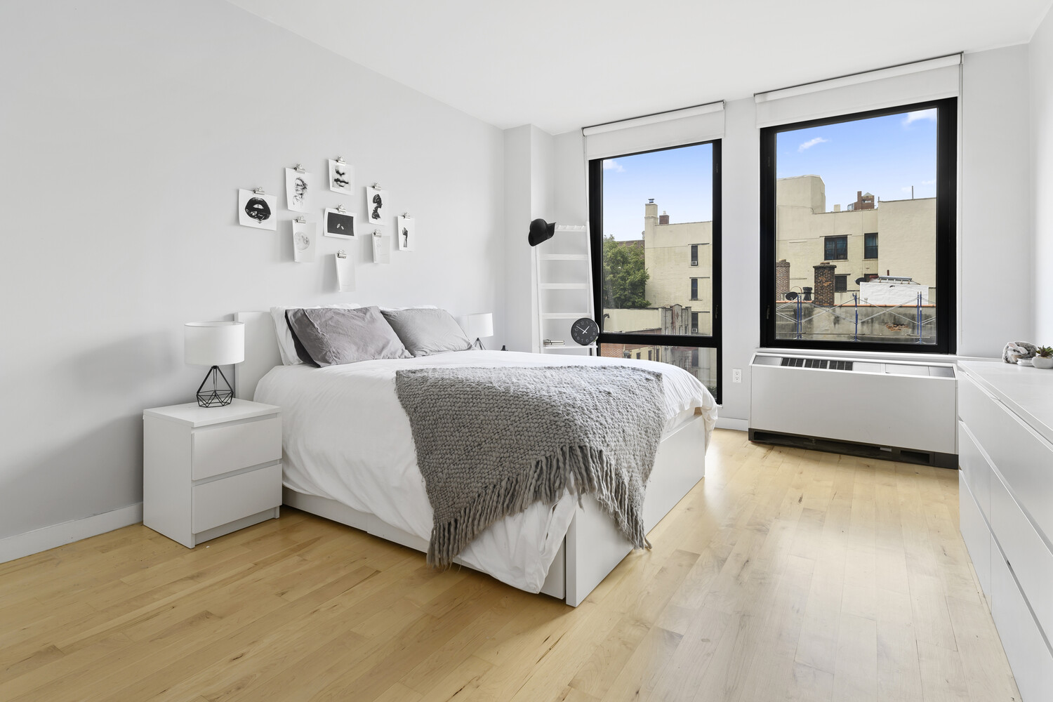 #5 photo, 215 Ave B, East Village , NY 10009