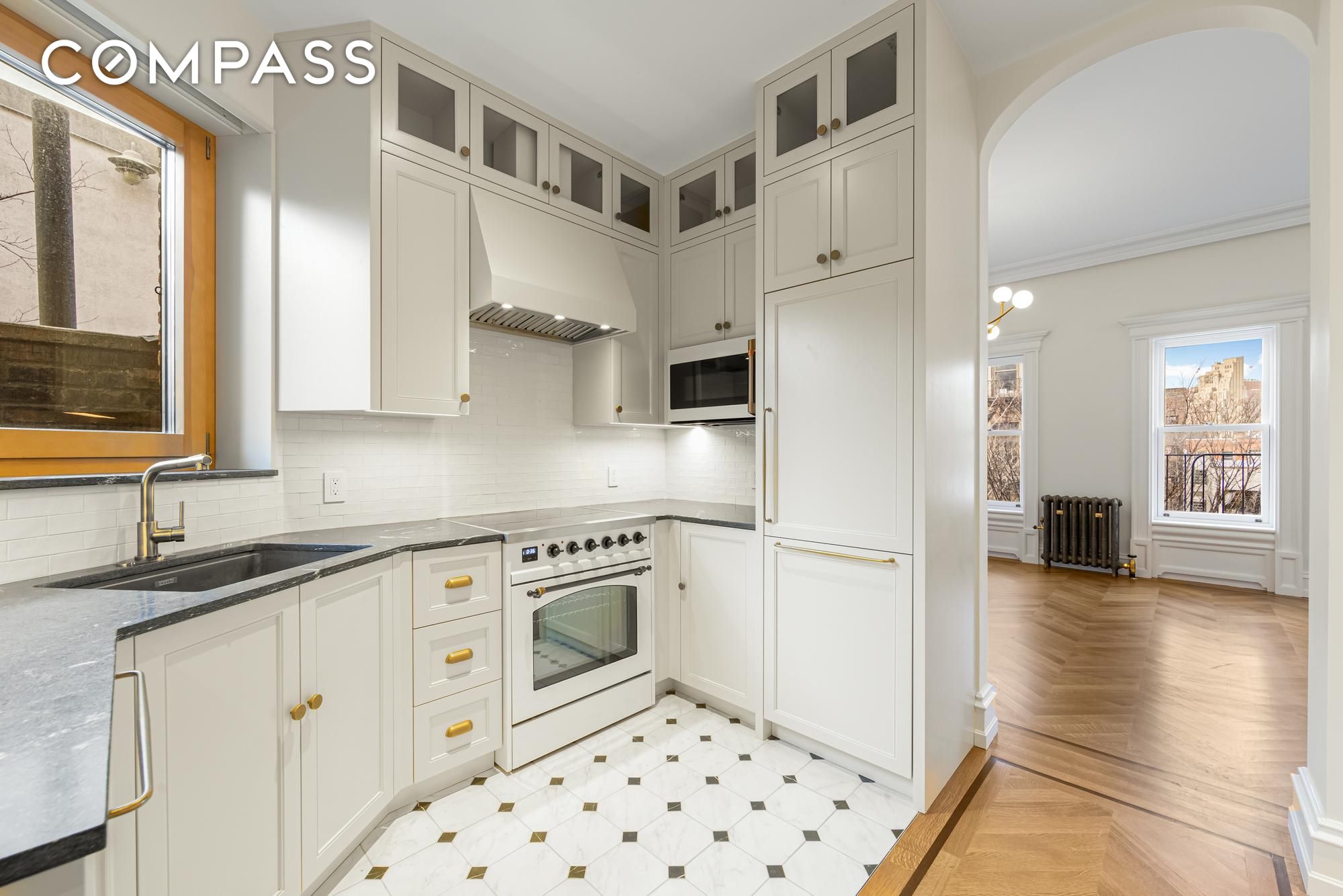 #10 photo, New York City, West Village , NY 10014