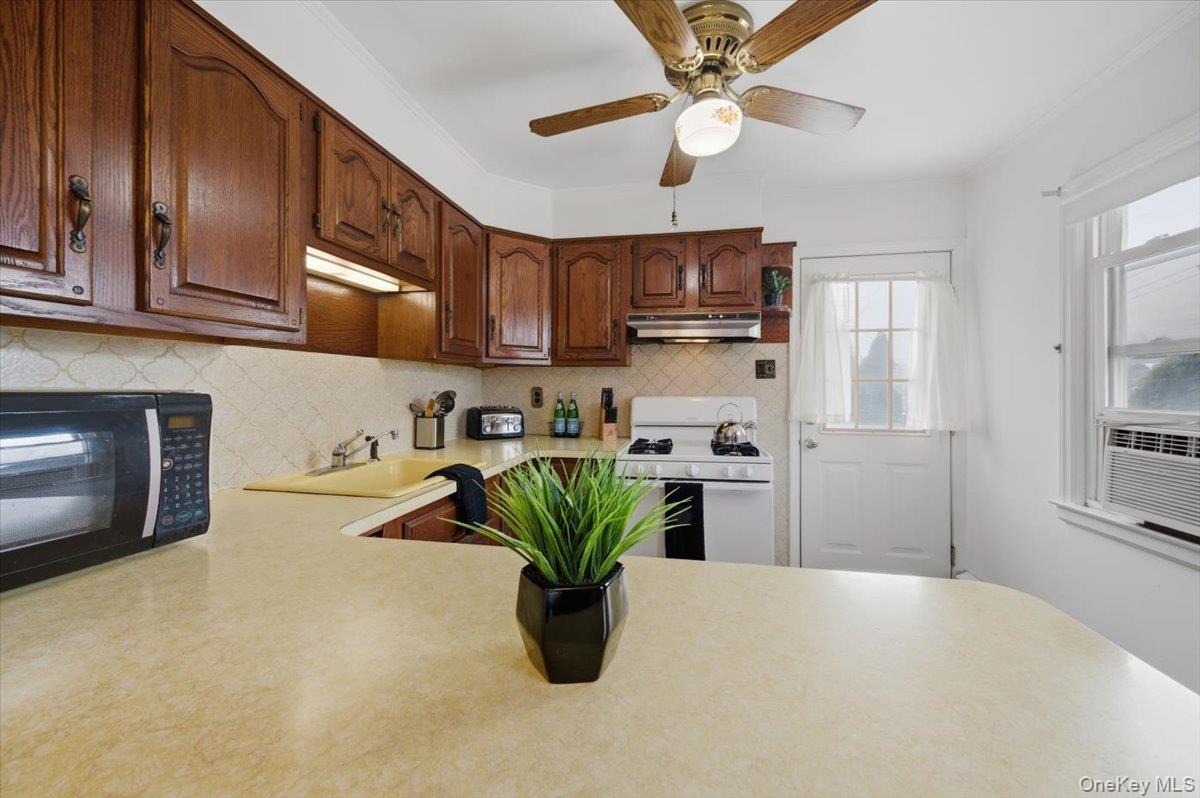 #2 photo, 96 White Plains Avenue, West Harrison , NY 10604