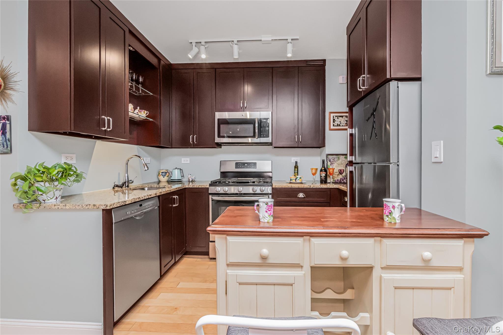 #7 photo, 2621 Palisade Avenue, Bronx , NY 10463