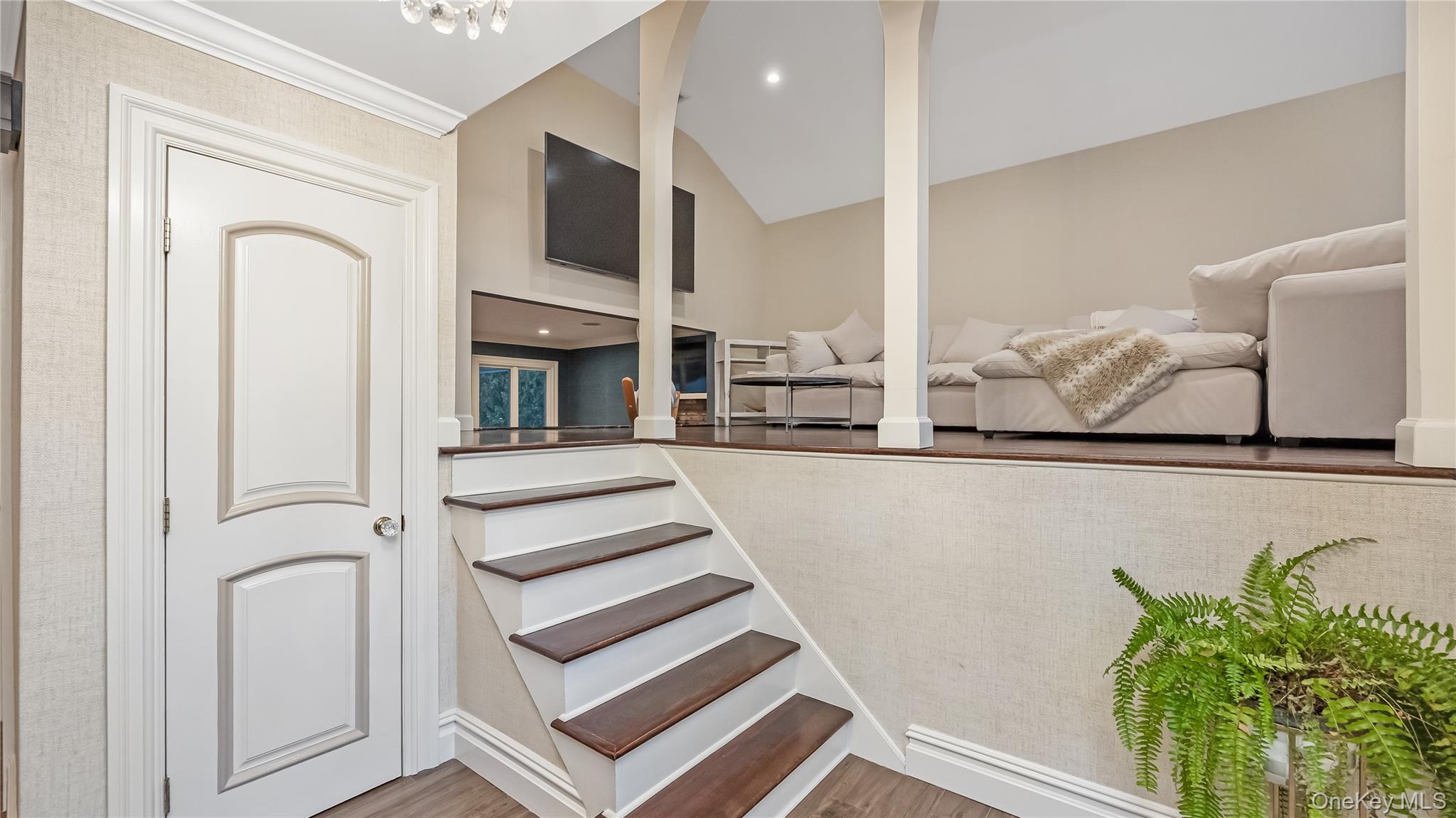 #12 photo, 2876 Shore Road, नासाउ काउंटी Bellmore , NY 11710