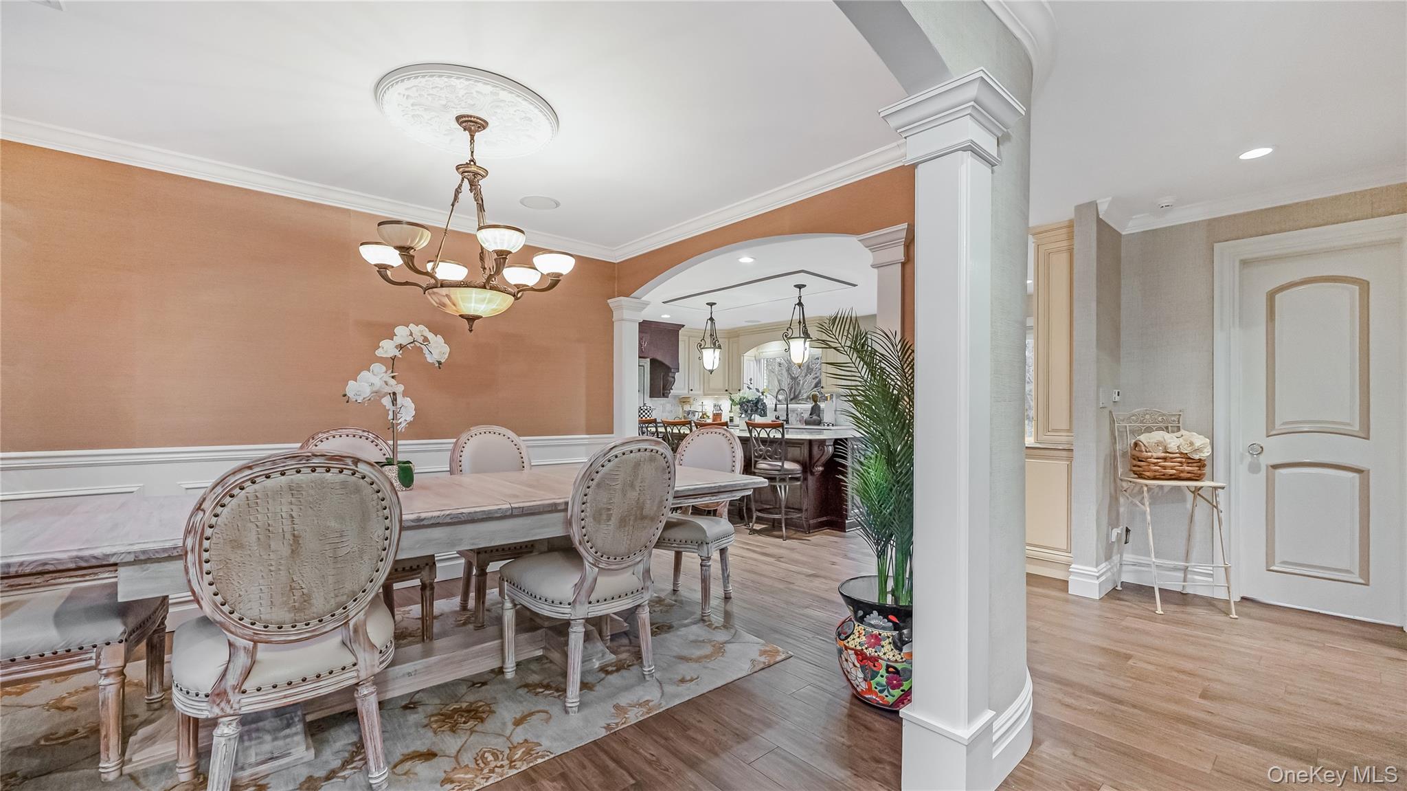 #14 photo, 2876 Shore Road, नासाउ काउंटी Bellmore , NY 11710