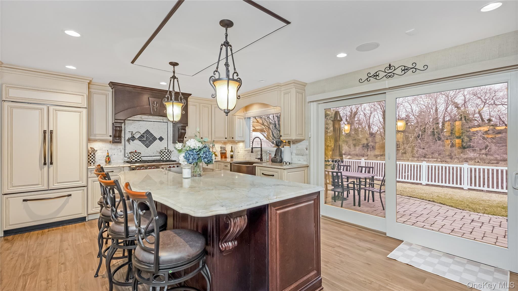 #17 photo, 2876 Shore Road, नासाउ काउंटी Bellmore , NY 11710