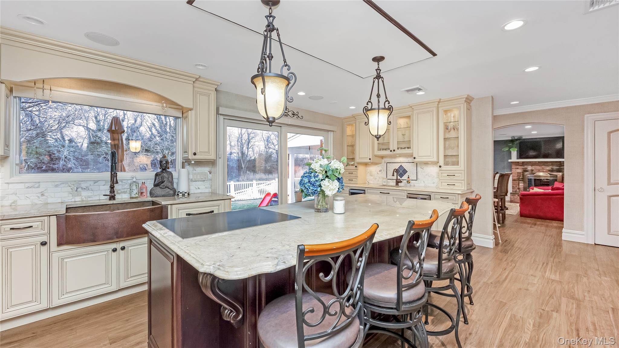 #18 photo, 2876 Shore Road, नासाउ काउंटी Bellmore , NY 11710