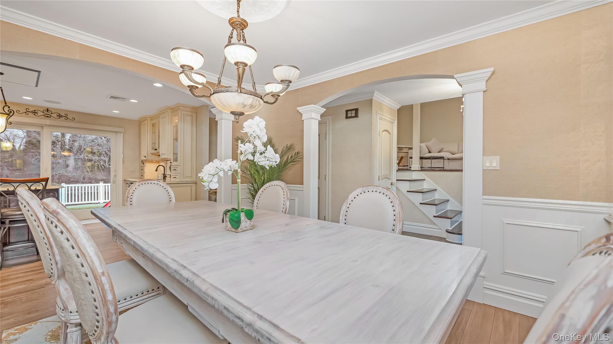 #2 photo, 2876 Shore Road, नासाउ काउंटी Bellmore , NY 11710