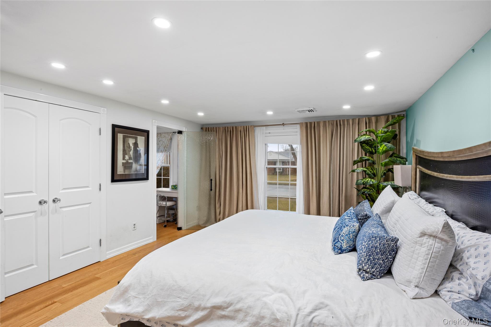 #17 photo, 23 King Street, Port Jefferson Station , NY 11776