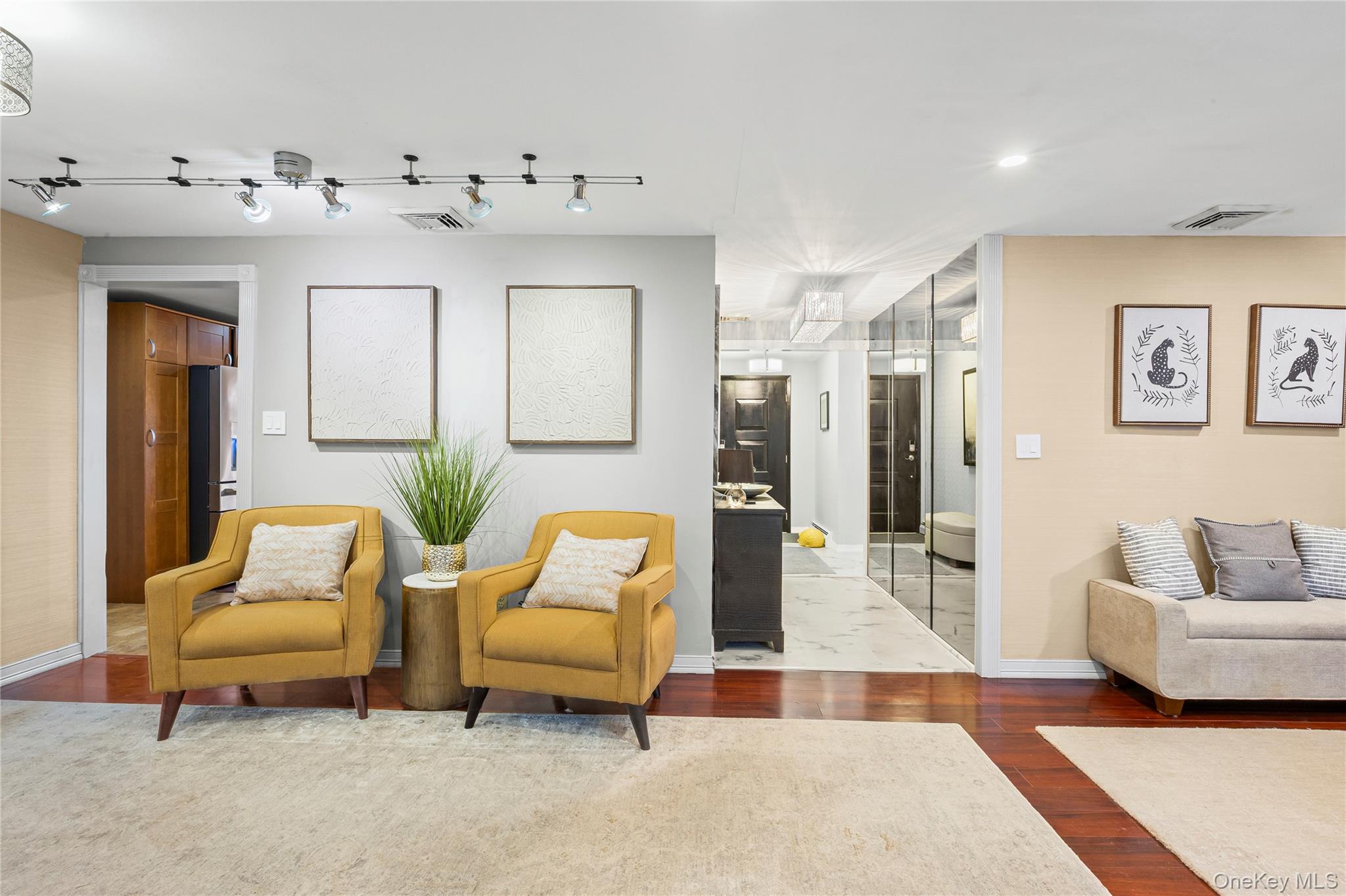 #5 photo, 23 King Street, Port Jefferson Station , NY 11776