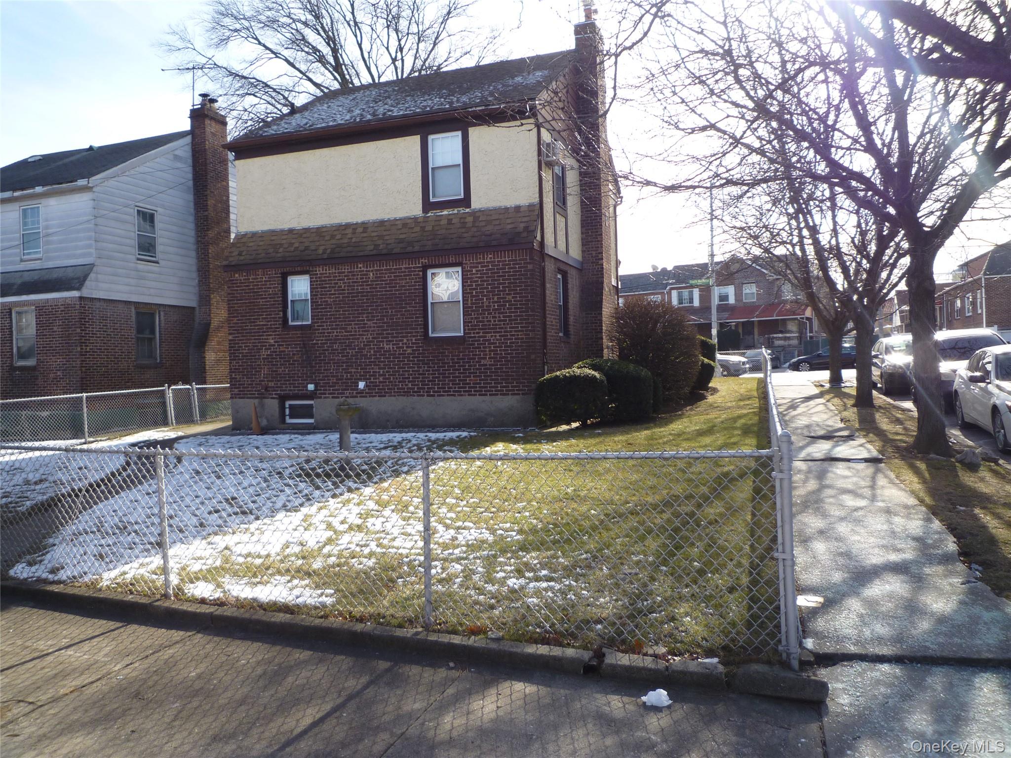 #4 photo, 141-11 Booth Memorial Avenue, Flushing , NY 11355