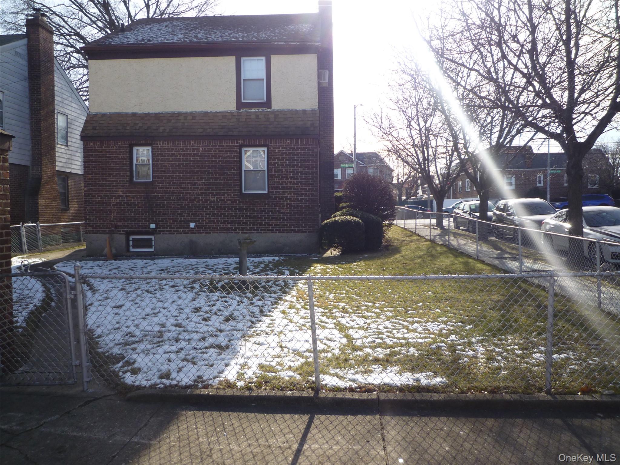 #5 photo, 141-11 Booth Memorial Avenue, Flushing , NY 11355