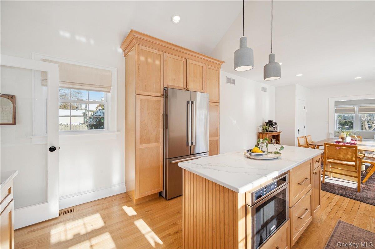 #5 photo, 36 Atlantic Avenue, Blue Point , NY 11715