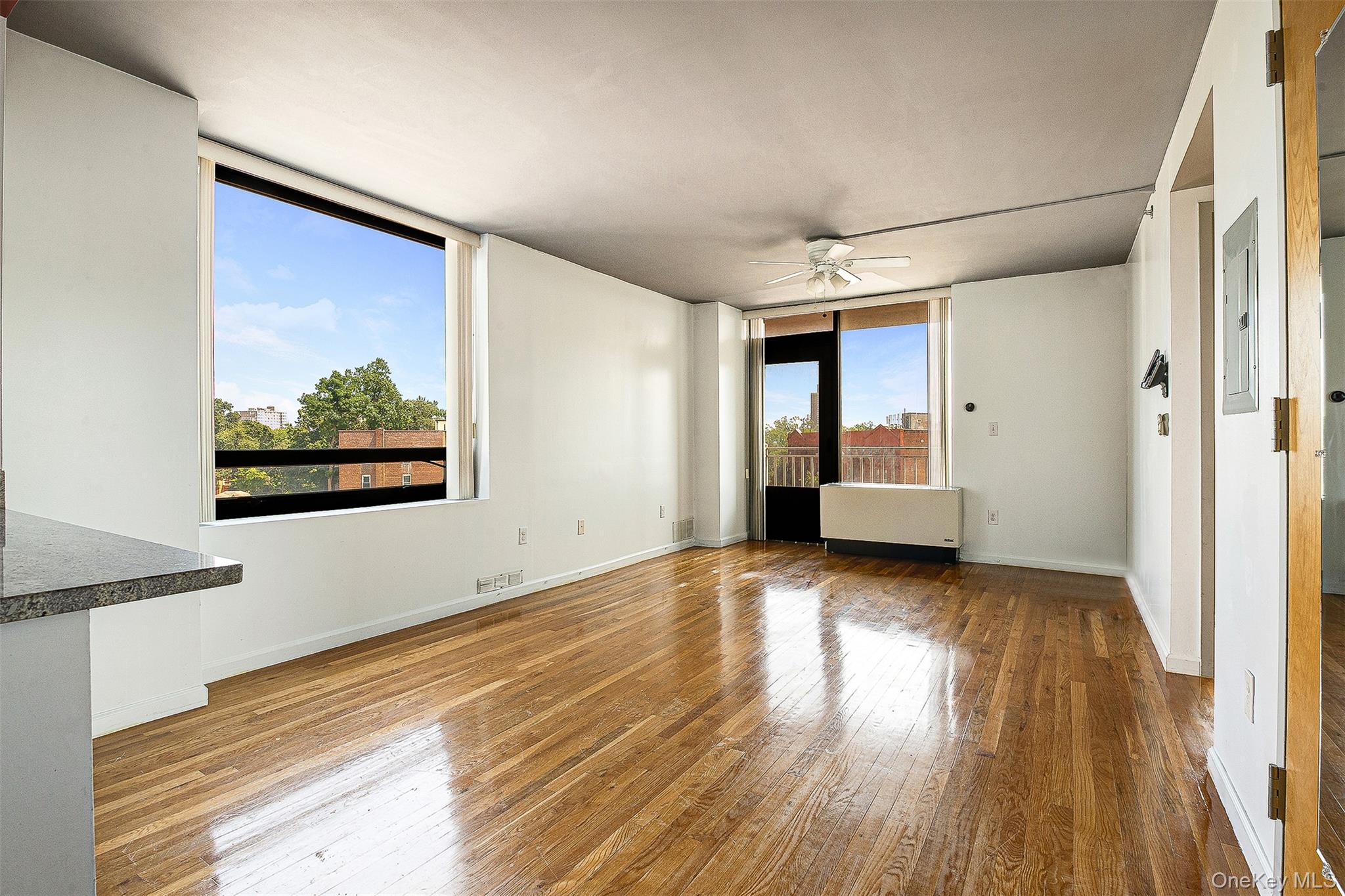 #10 photo, 116-24 Grosvenor Lane, Kew Gardens , NY 11415