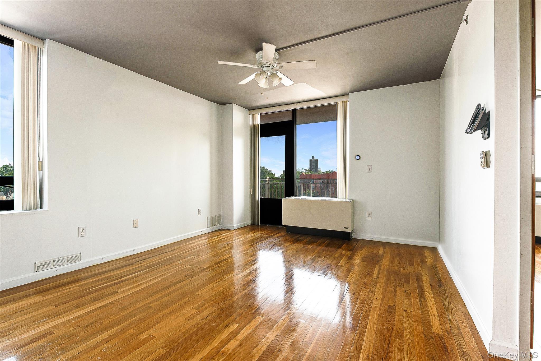 #15 photo, 116-24 Grosvenor Lane, Kew Gardens , NY 11415