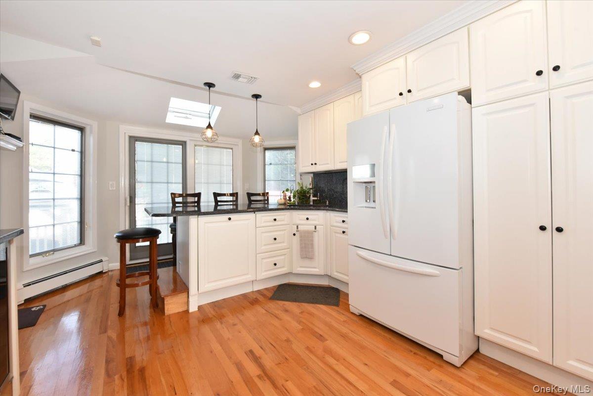 #14 photo, 72 Narwood Road, Massapequa , NY 11758