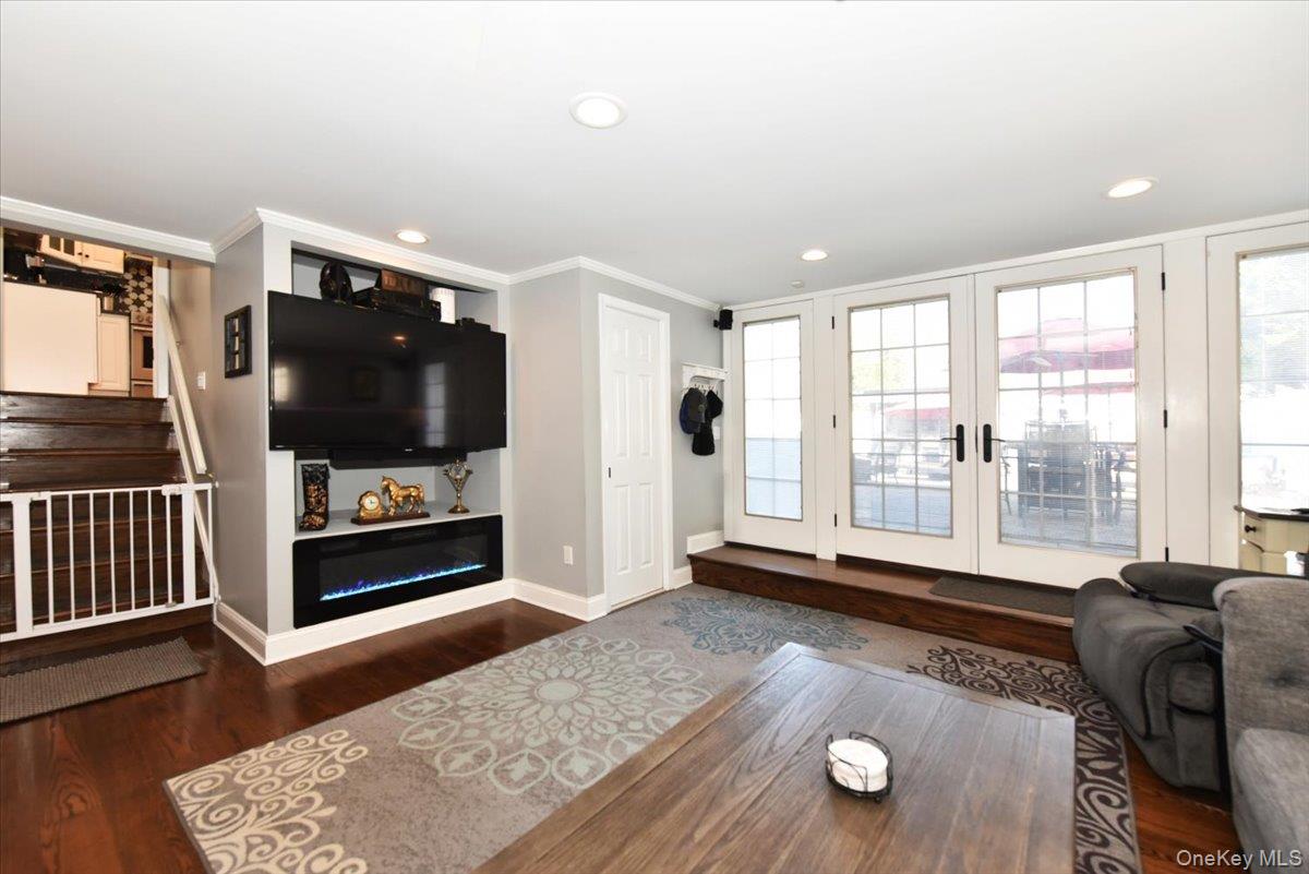 #16 photo, 72 Narwood Road, Massapequa , NY 11758