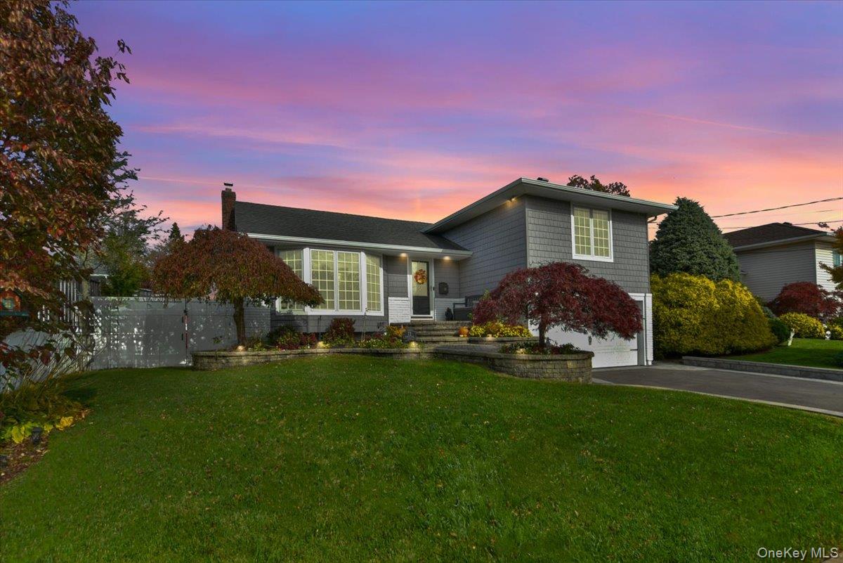 #4 photo, 72 Narwood Road, Massapequa , NY 11758